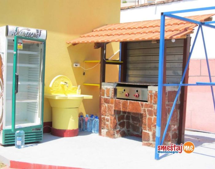 Apartmani-AKI-KA-Sutomore-smestaj01