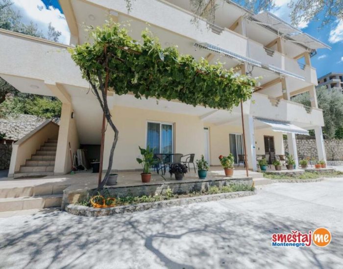 Apartmani- APARTMENT OLIVE GARDEN-smestaj08