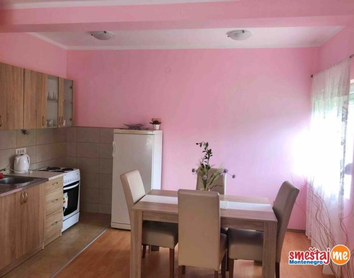 Apartmani Simic Kamenari