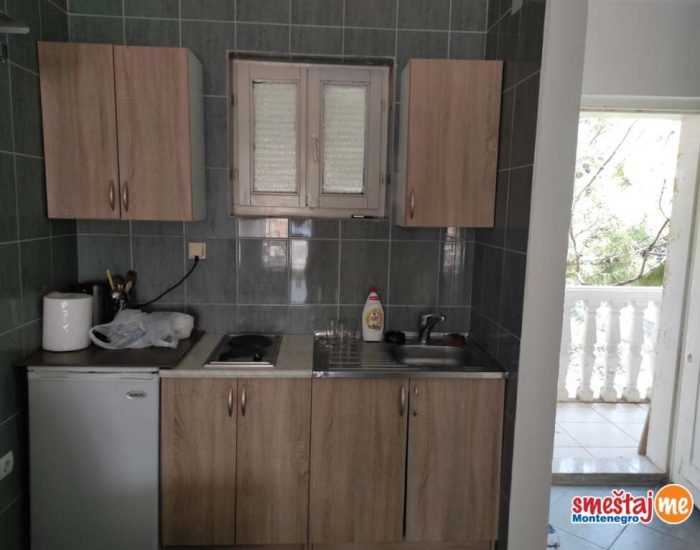 Smestaj-Apartman-Vidakovic-Rafailovici-apartman.me00003