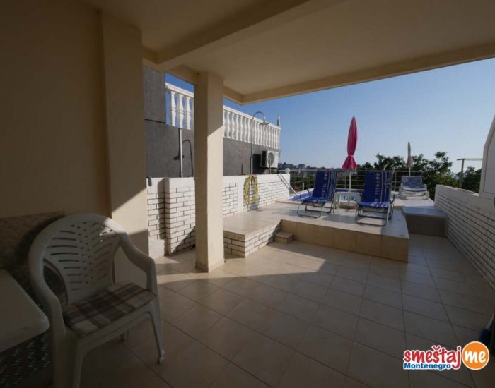 Smestaj-Filipovic-Dobra Voda-apartman.me00015